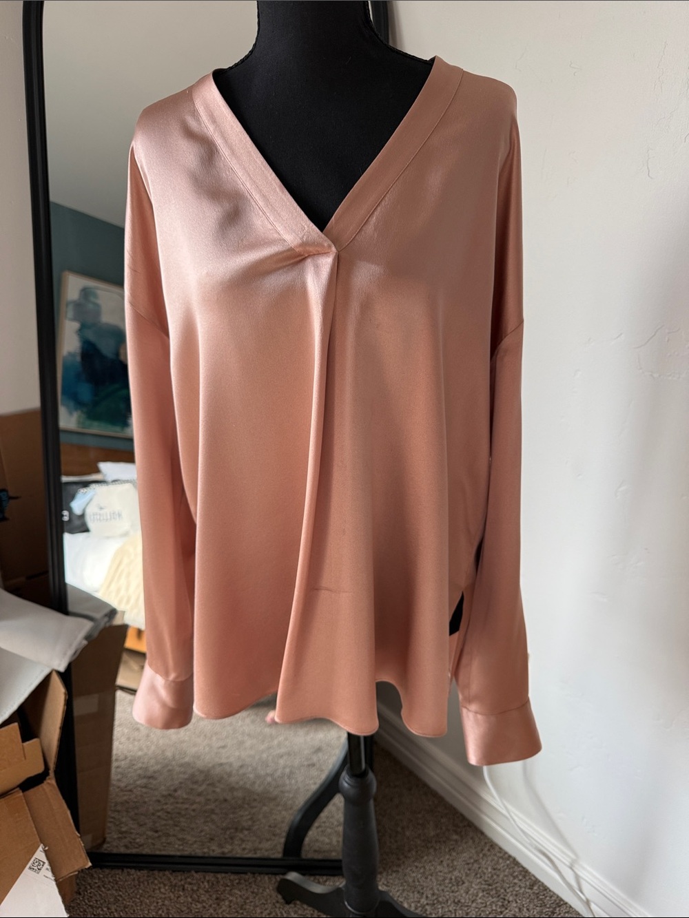 Vince Silk V-Neck Blouse in Dusty Rose